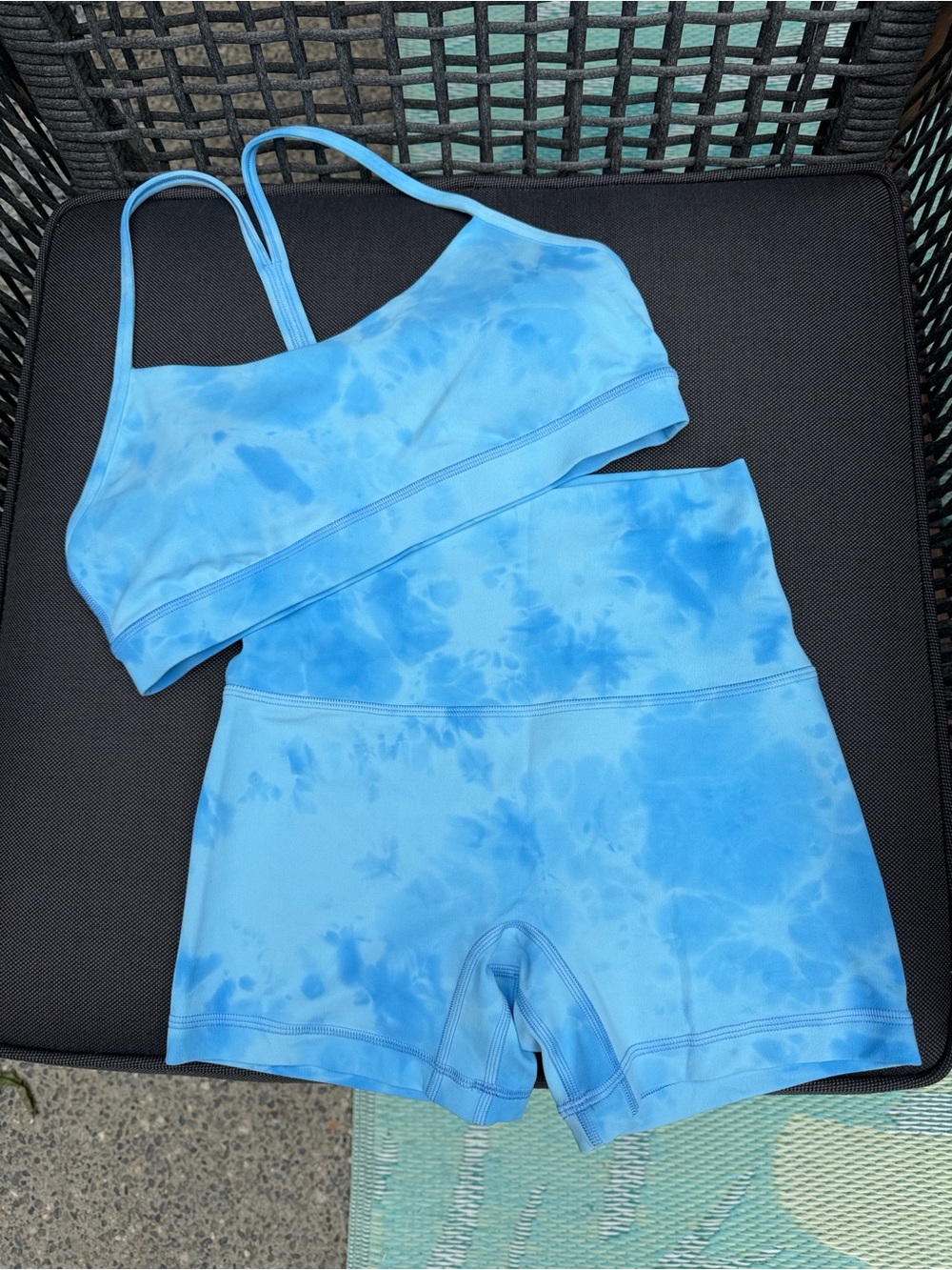 Lululemon Smoothie Wash Blueberry Multi Flow Y Bra and Align Shorts
